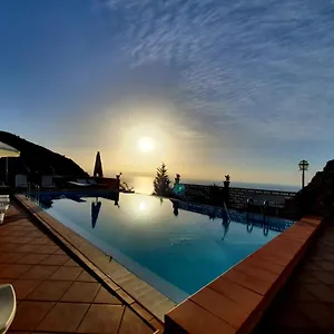 https://villa-zen-taormina.taorminaitalyhotels.com